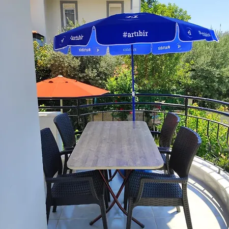 Apartman Havuz Manzarali *