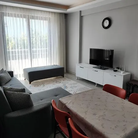 Apartman Havuz Manzarali